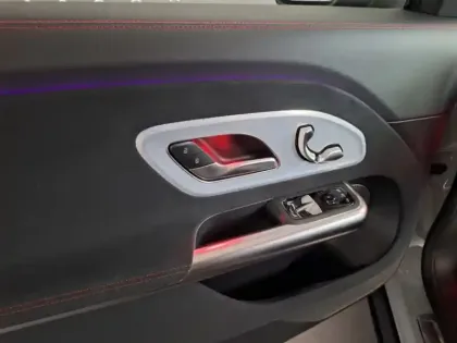 Photo 11 Mercedes GLB 250+ avec technologie EQ Limit