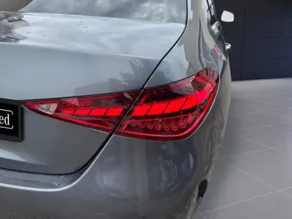 Photo 10 Mercedes Classe C  300 e Hybrid EQ Berli