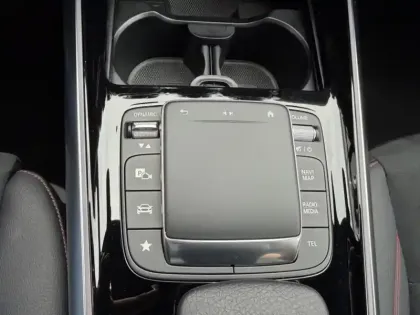 Photo 57 Mercedes GLA 200 AMG Line