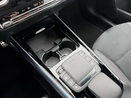 Photo 54 Mercedes GLA 200 AMG Line