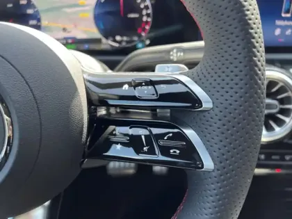 Photo 15 Mercedes Classe A 250 e Hybrid EQ AMG Line