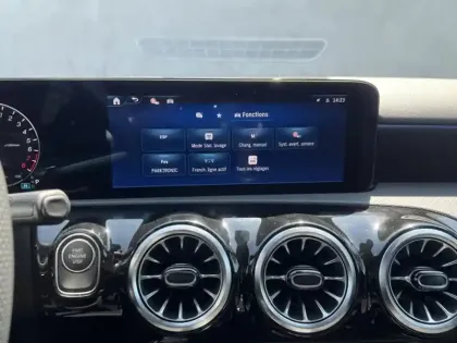 Photo 17 Mercedes Classe A 250 e Hybrid EQ AMG Line