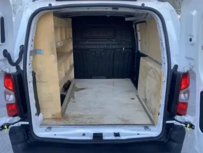 Photo 23 Peugeot Partner III BLUEHDI 100 S&S 650KG STAND ASPHALT