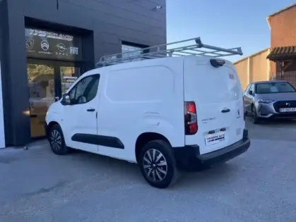 Photo 27 Peugeot Partner III BLUEHDI 100 S&S 650KG STAND ASPHALT