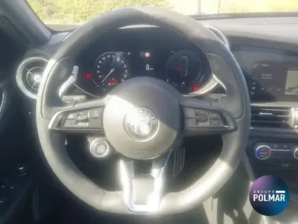 Photo 8 Alfa Romeo Giulia Gén. I Ph2 Veloce 4