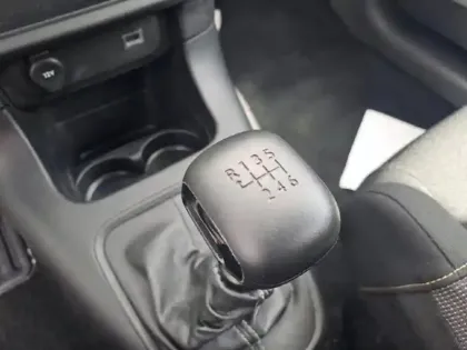 Photo 14 Citroën C3  1.5 BlueHDi 100ch S&S Feel E6.d