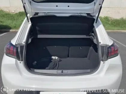 Photo 5 Peugeot 208  e- 136ch Style