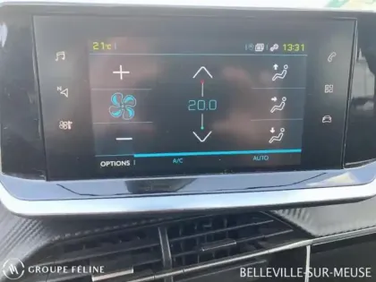 Photo 11 Peugeot 208  e- 136ch Style