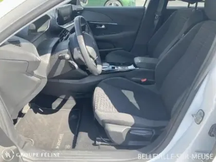 Photo 8 Peugeot 208  e- 136ch Style