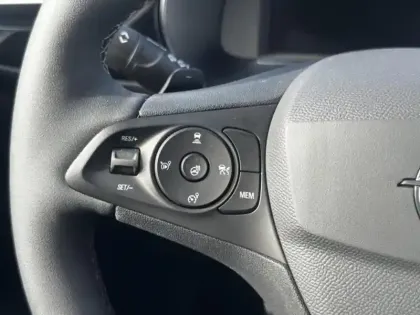 Photo 10 Opel Corsa Gén. VI Ph2 GS 5