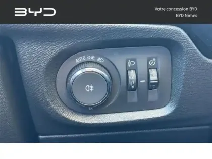 Photo 8 Opel Corsa Gén. VI Ph2 Base 5