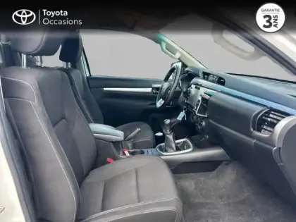 Photo 5 Toyota Hilux  2.8 D-4D X-Tra Cabine Légende 4WD RC21