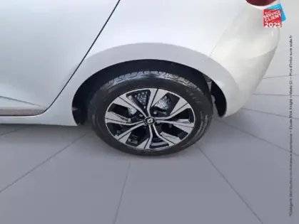 Photo 9 Renault Clio Gén. V (BJA) Ph1 NG Evolution 5