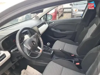 Photo 14 Renault Clio Gén. V (BJA) Ph1 NG Evolution 5