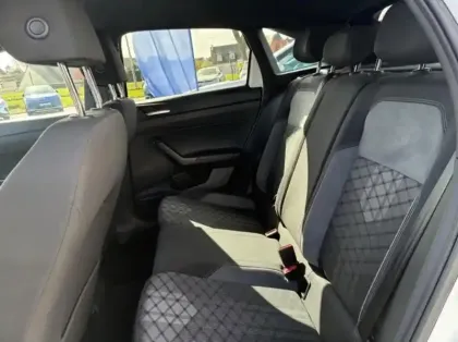 Photo 9 Volkswagen Taigo Gén. I Ph1 R-Line 5