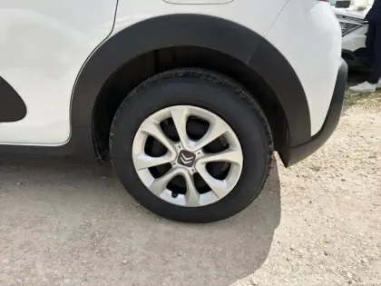 Photo 10 Citroën C3  PureTech 82ch Graphic S&S E6.d-TEMP