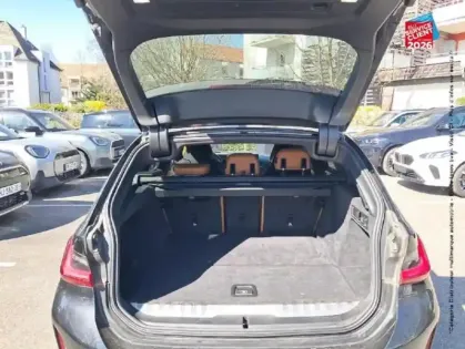 Photo 13 BMW Serie 3 Série 3 Touring 330eA xDrive 292ch M Sport