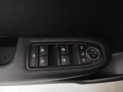 Photo 12 Renault Arkana Gén. I (LJL) Ph1 Zen 5