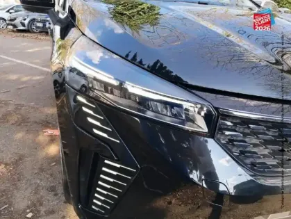 Photo 12 Renault Clio Gén. V (BJA) Ph1 NG Evolution 5