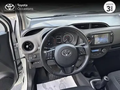 Photo 8 Toyota Yaris Gén. III Ph3 Ultimate 5