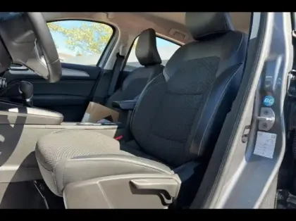 Photo 8 Renault Arkana  1.6 E-Tech hybride 145ch Techno -22