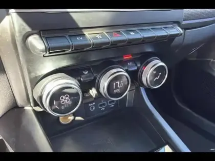 Photo 14 Renault Arkana  1.6 E-Tech hybride 145ch Techno -22