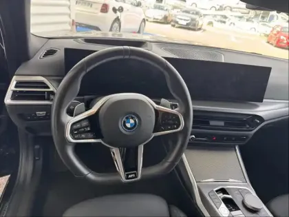 Photo 30 BMW Serie 3 Série 3 Touring 330eA 292ch M Sport