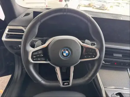 Photo 31 BMW Serie 3 Série 3 Touring 330eA 292ch M Sport