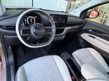 Photo 12 Fiat 500 Gén. II Ph1 MY23 La Prima 3