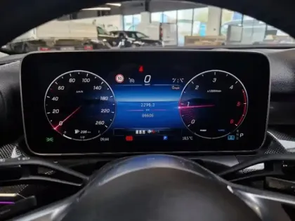 Photo 14 Mercedes Classe C Gén. V (W206) Ph1 Avantgarde Line 4