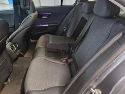 Photo 10 Mercedes Classe C Gén. V (W206) Ph1 Avantgarde Line 4