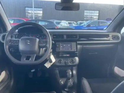 Photo 7 Citroën C3  1.2 PureTech 83ch S&S YOU!