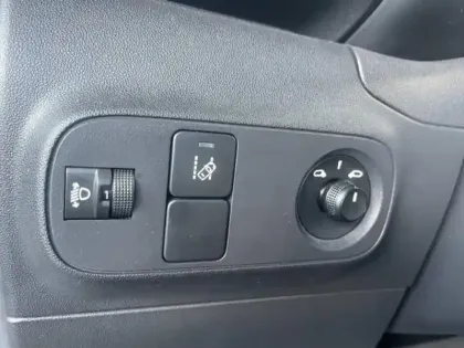 Photo 11 Citroën C3  1.2 PureTech 83ch S&S YOU!