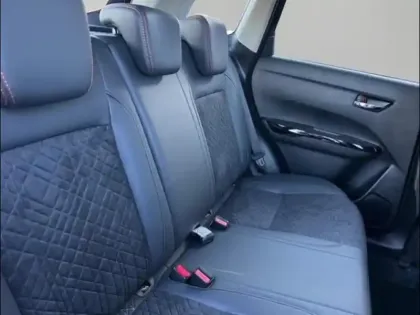 Photo 12 Suzuki Vitara Gén. II Ph3 Xplore 5