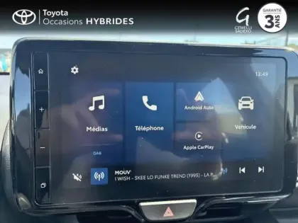 Photo 14 Toyota Yaris  116h Dynamic 5p MC24