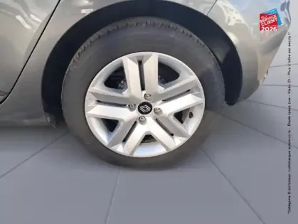 Photo 23 Renault Clio Gén. V (BJA) Ph1 NG Evolution 5