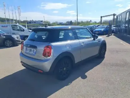 Photo 5 Mini Mini  Cooper SE 184ch Edition Premium BVA 5CV