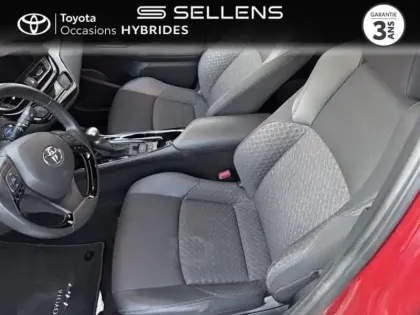Photo 10 Toyota C-HR  2.0 Hybride 184ch Design E-CVT