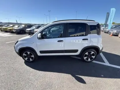 Photo 7 Fiat Panda Gén. III Ph2 MY23 Cross 5