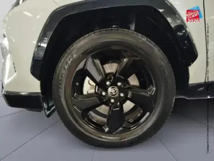 Photo 9 Toyota Rav4 Gén. V Ph1 Collection 5