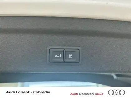 Photo 8 Audi Q3 Gén. II Ph1 S line 5