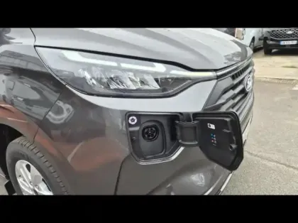 Photo 7 Ford Custom Gén. II Ph1 Limited 1