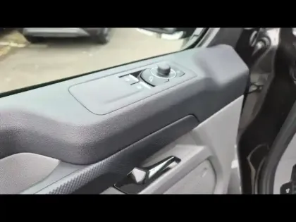 Photo 11 Ford Custom Gén. II Ph1 Limited 1