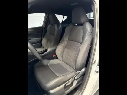 Photo 14 Toyota C-HR  122h Edition 2WD E-CVT MY22