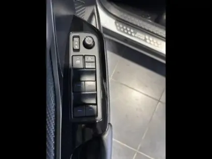 Photo 13 Toyota C-HR  122h Edition 2WD E-CVT MY22