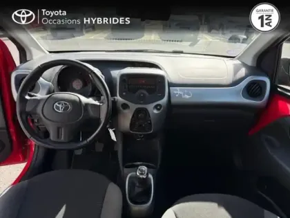 Photo 11 Toyota Aygo Gén. II Ph1 x-red 3