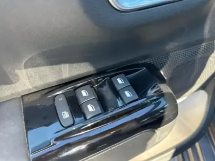 Photo 11 Citroën C3 Gén. III Ph2 Shine 5