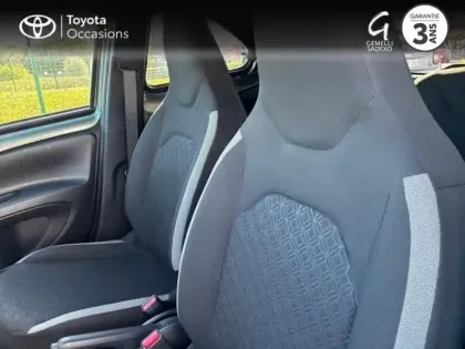 Photo 10 Toyota Aygo  X 1.0 VVT-i 72ch Air Design