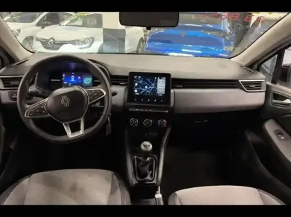 Photo 37 Renault Clio  1.5 Blue dCi 100ch Evolution - 24