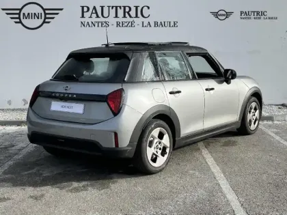 Photo 19 Mini Cooper  5 Portes C 156ch Classic DKG7